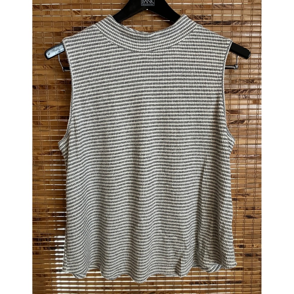 Chicos Zenergy Womens Gray White Striped Mock Neck Waffle Knit Tank Top 3XL